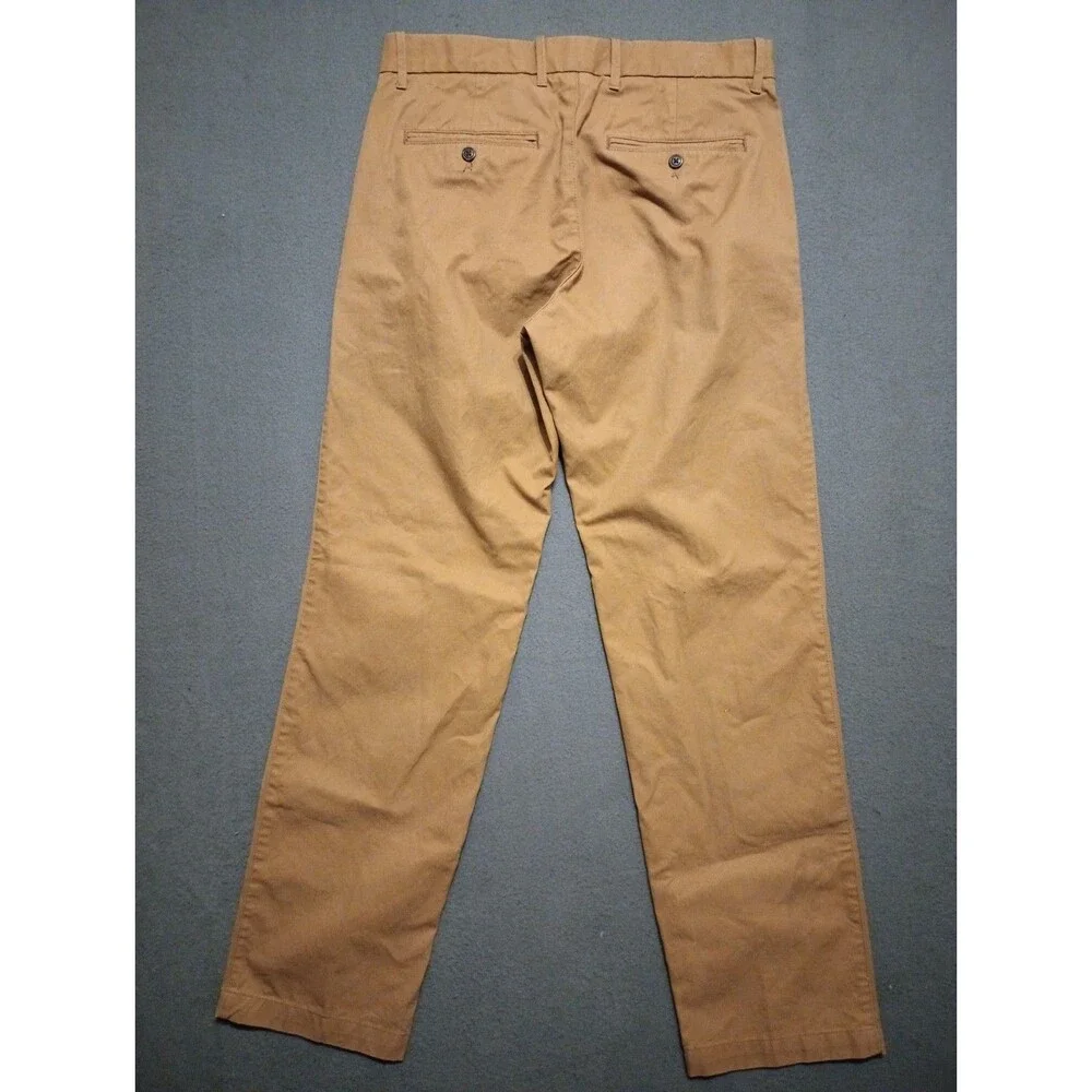 GAP Khakis Chinos Pants Relaxed Fit Straight Mens 30x32 NWOT
